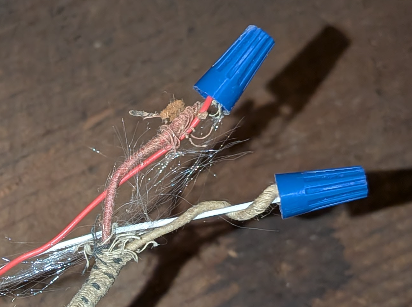 mummy wire pictured.